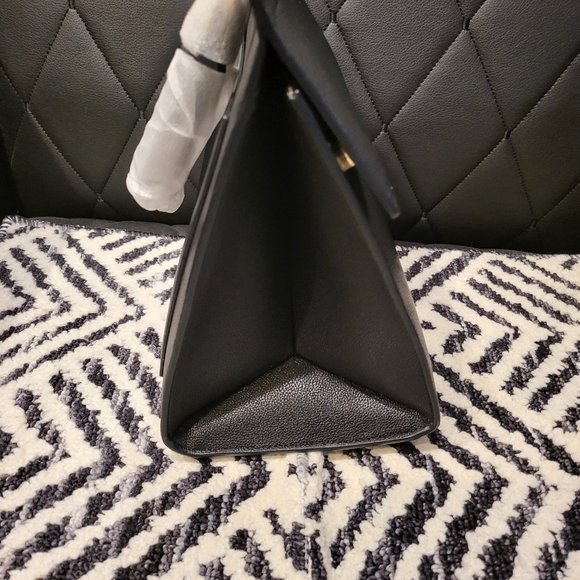 Modern Picnic Lunch Bag. - Picture 5 of 15